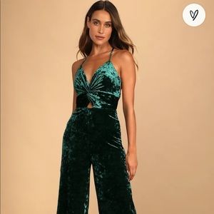 Lulu’s Emerald Green Velvet Jumper